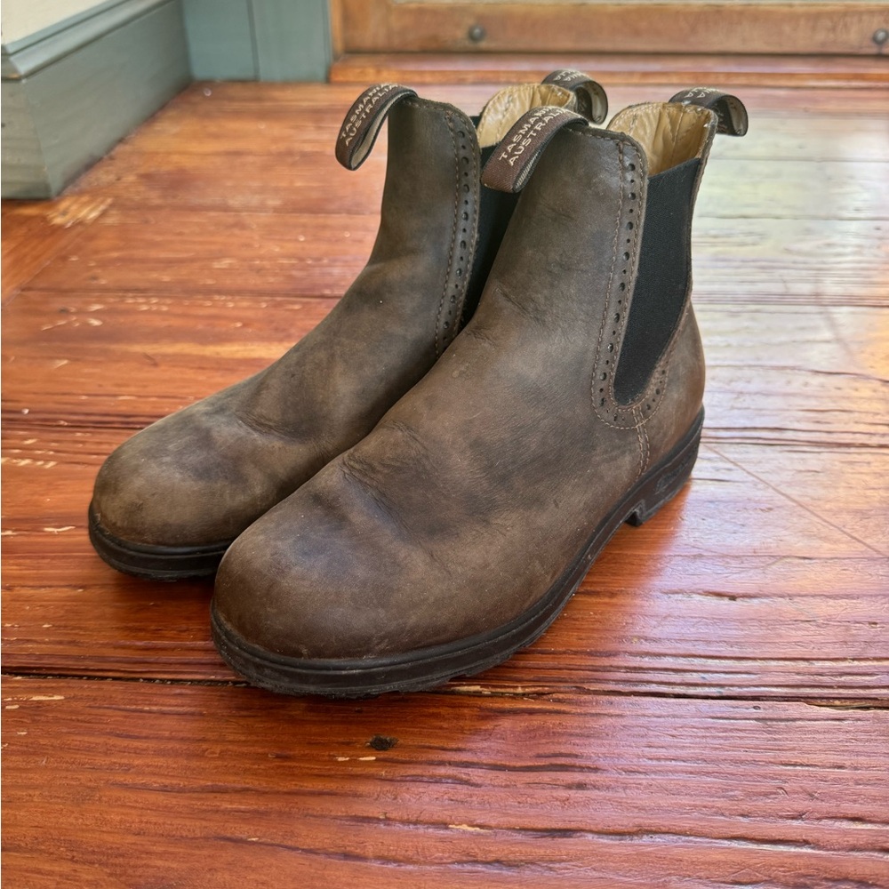 Blundstone high top women’s boot